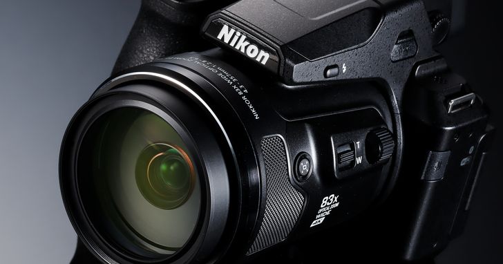 Nikon P950 擁有83倍變焦超望遠鏡頭，賞月觀鳥都行的隨身大砲王