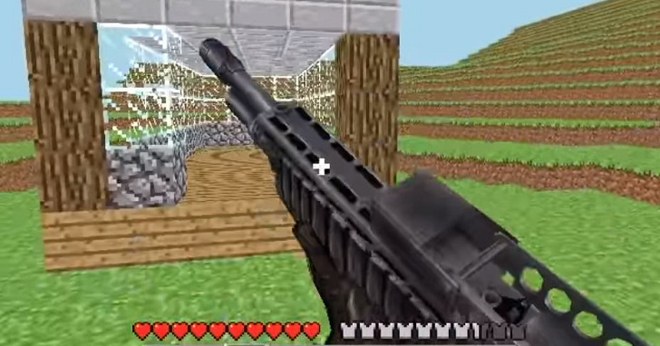 透過《戰慄時空》引擎重製《Minecraft》，玩家當然可以光明正大的拿槍