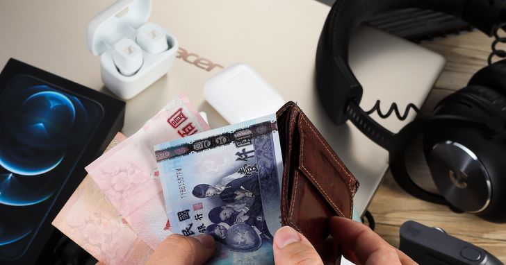 2020年末回顧,串流影音正熱,投影機、大型顯示器設備乘勢而出