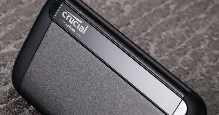 Micron Crucial X8 行動硬碟開箱評測，容量提昇至 2TB，兼具高速存取以及輕薄尺寸