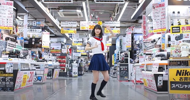 不止唐吉訶德，BicCamera、友都八喜也都有洗腦神曲！為什麼日本商店這麼重視店內歌曲？