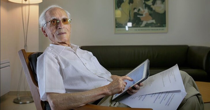 90 歲程式設計師獲IEEE 終身榮譽勳章！他的無損壓縮演算法改變了這個世界！