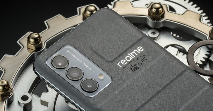 realme GT 大師版開箱動手玩，外型獨特的高 CP 值新選擇