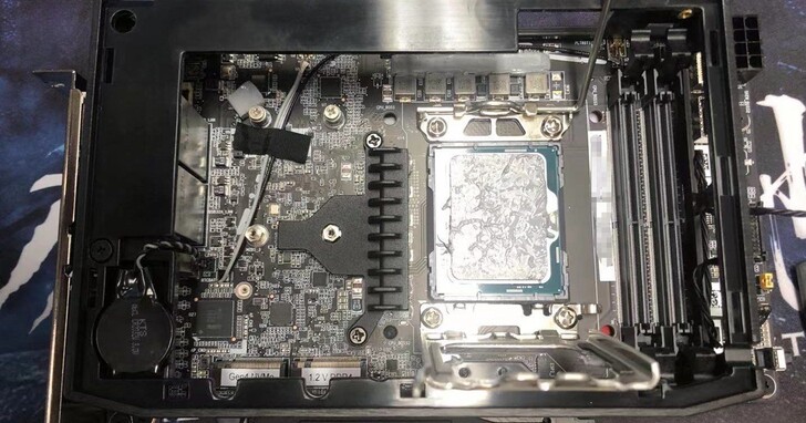 英特爾NUC 12 Extreme有望採用12代酷睿LGA 1700 CPU插座式模組