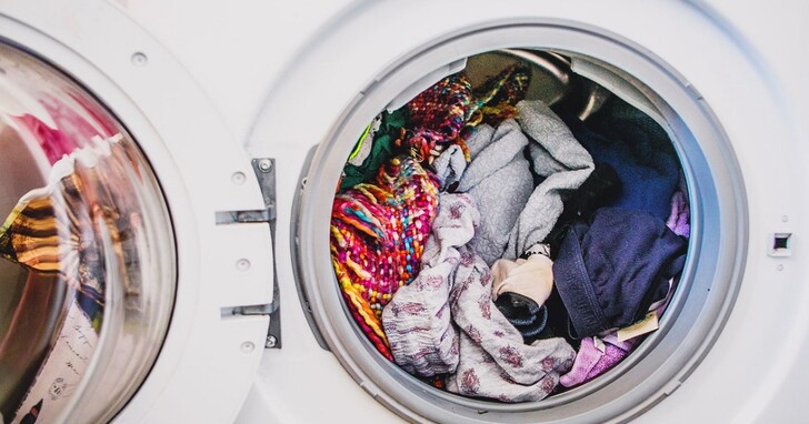 洗衣機洗完衣服霉味還是很重？你可能忽略了這個步驟