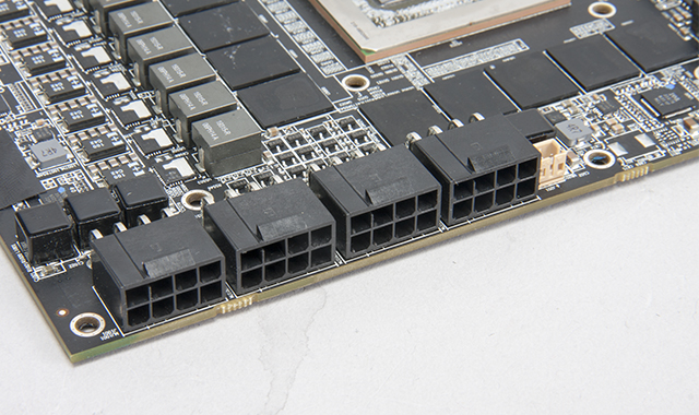 撼訊Devil 13 Dual Core R9 290X，空冷中的效能顛峰