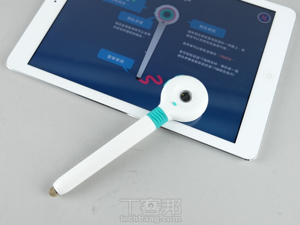 台灣開發，專為孩童設計，可到處吸顏色塗鴉的觸控筆：萌奇筆 Mozbii