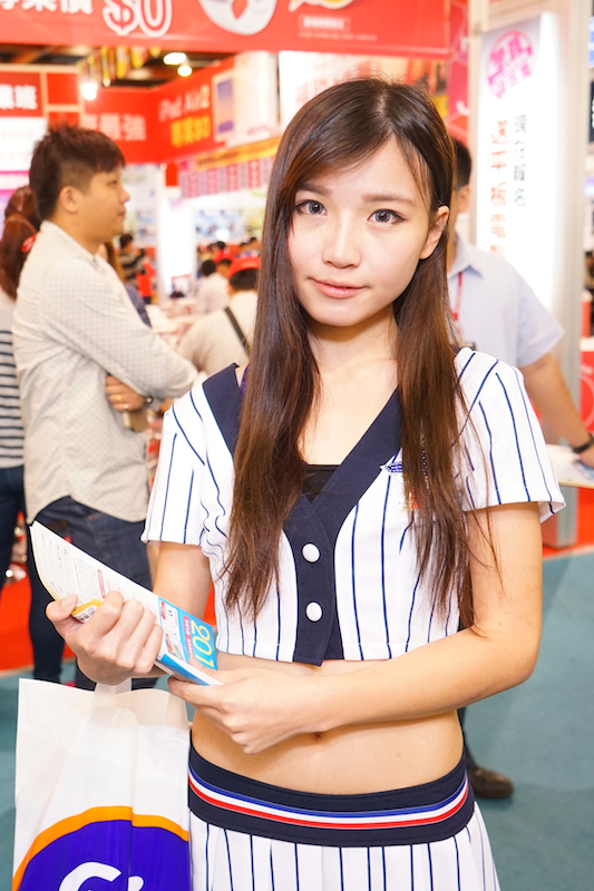 2015 春電 ShowGirl：學承&巨匠 學電腦也吸睛