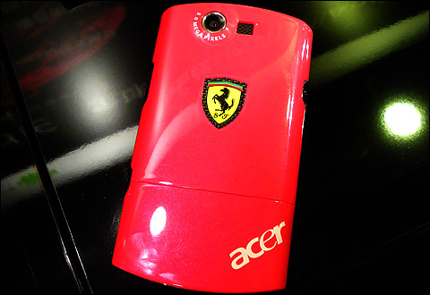 acer liquid e ferrari Special edition Ferrari smartphone joins Acer lineup main image 0