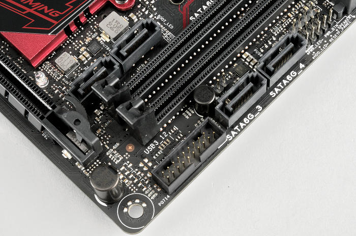 炫目燈光 Mini-ITX 主機板，Asus B150I Pro Gaming/WiFi/Aura 實測