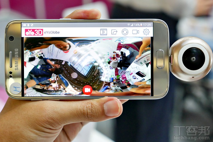 這個外接鏡頭讓你的手機也可拍 360 VR 影片：NeoEye 寰宇電眼 | T客邦
