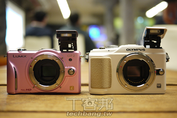 M4/3 兩強對決，OLYMPUS E-PL2 vs. PANASONIC GF2 