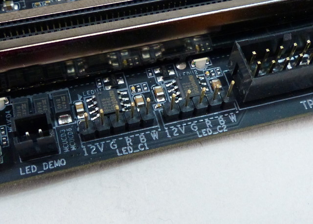AORUS 品牌高階主機板，Z270X-Gaming 9 徹底研究 