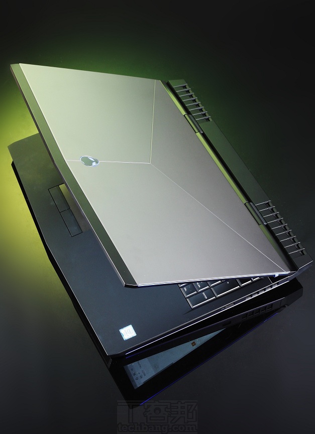 Alienware 17 R4 評測：17 吋螢幕搭配 GeForce GTX 10 ，霸氣十足的高效能電競筆電 | T客邦