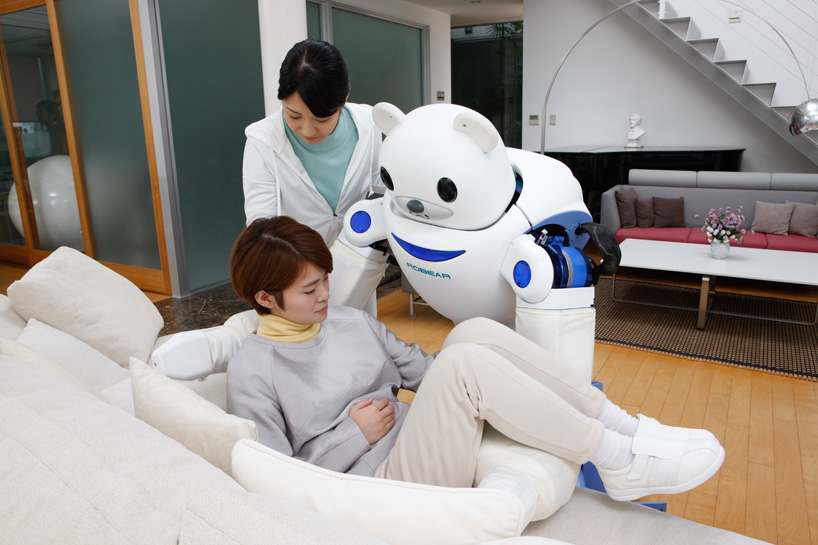 日本 RIKEN 公司日前設計的 ROBEAR 照顧機器人