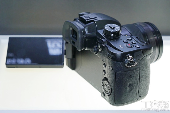 chrysant Potentieel Beschrijven Panasonic GH5／Leica 8-18mm F2.8-4／Leica 12-60mm F2.8-4 一機二鏡動手玩| T客邦