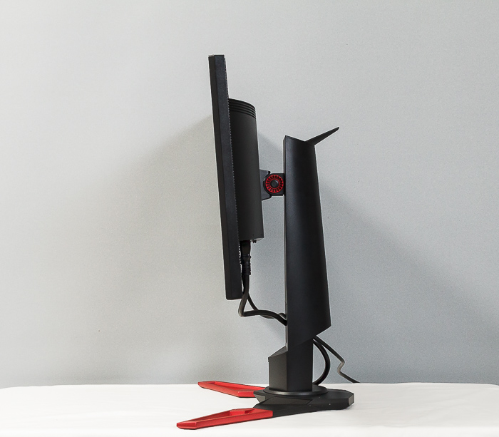 Acer Predator XB241H 電競螢幕實測：1ms 流暢反應速度、四大護眼科技加持