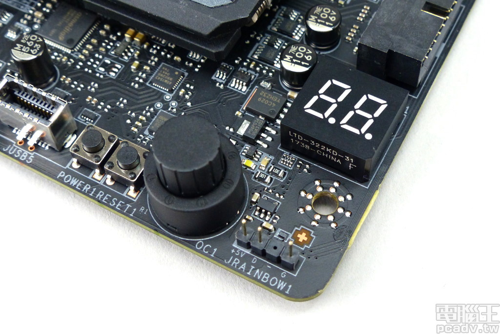 雙 EPS12V 8pin 處理器電源輸入，MSI X470 Gaming M7 AC 主機板登場測試