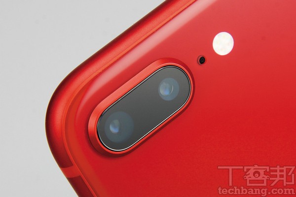 Apple iPhone 8 / 8 Plus（PRODUCT）RED－ 紅色特別版，加入對抗愛滋病