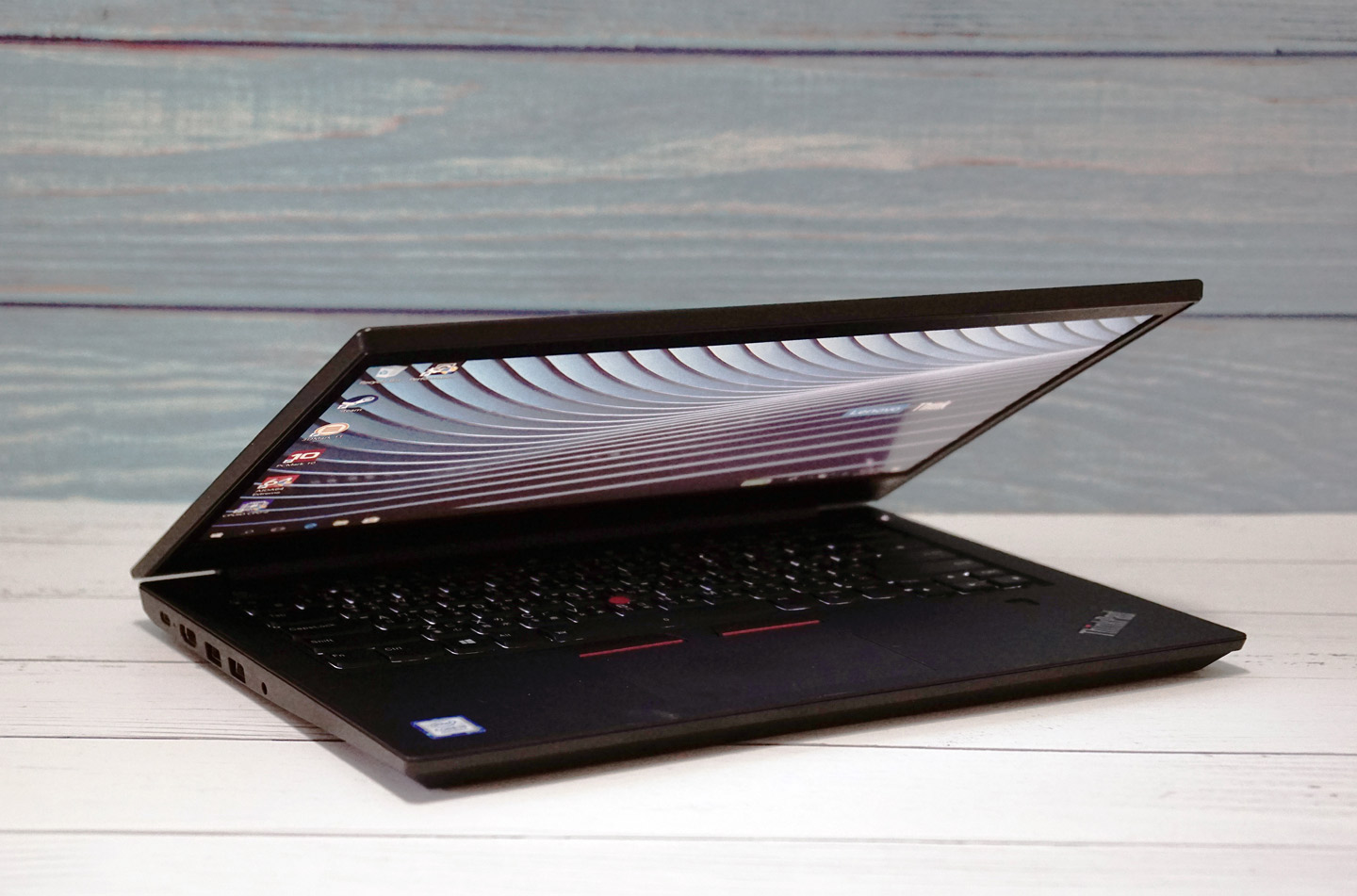 thinkpad e480 实测:外观,硬体全面升级,入门机种也能有绝佳体验!