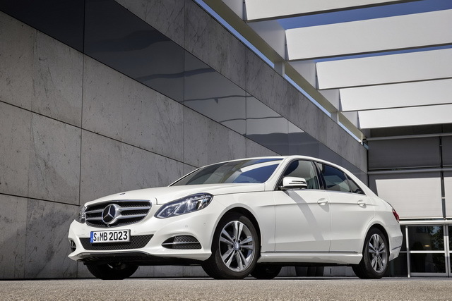 Mercedes-Benz 迎新 二月入主C-Class & E-Class絕佳時機