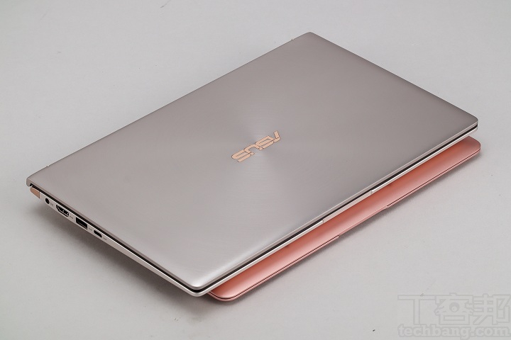 Asus Zenbook 13 Ux333fa 評測 比a4 紙還小的13 吋筆電 螢幕占比高達95 T客邦