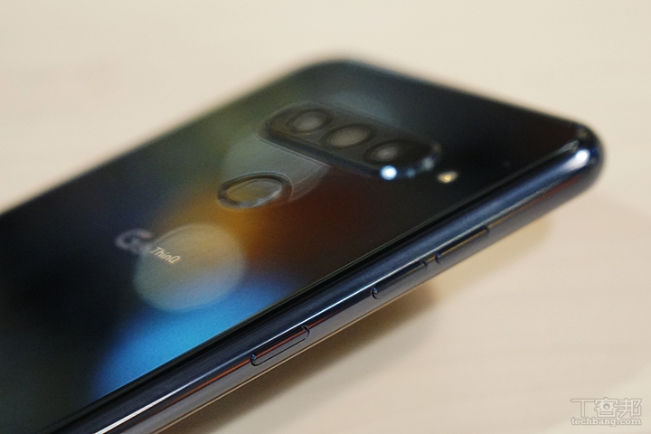 LG G8s ThinQ 動手玩，有創意的輕旗艦