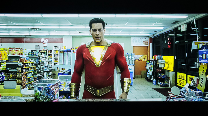 搭載Android TV 9.0系統，支援語音搜尋，ISF畫質表現，Philips 55PUH7374 大型液晶顯示器