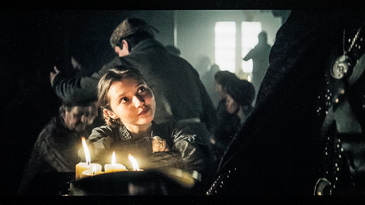 PHILIPS 7374系列，真Android TV語音聲控，55PUH7374同場加映飛利浦主動降噪耳機TAPH805