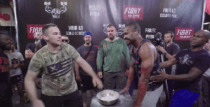 扇耳光大賽,是當代俄羅斯的地下江湖