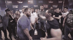 扇耳光大賽,是當代俄羅斯的地下江湖