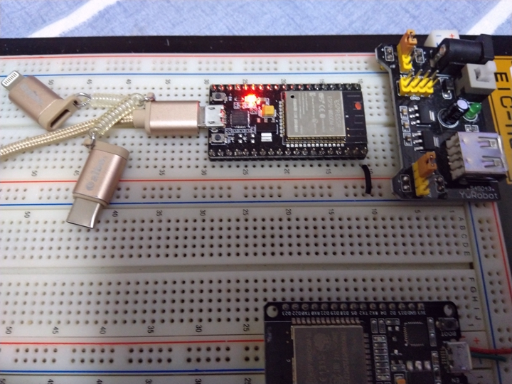 NODEMCU-32S LUA WIFI 物 聯網開發板驅動程式