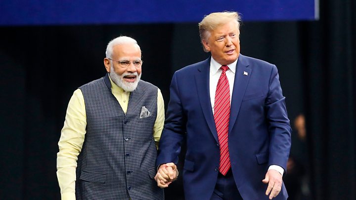 印度總理莫迪（左）與美國總統川普（右）。圖片來源：BBC
