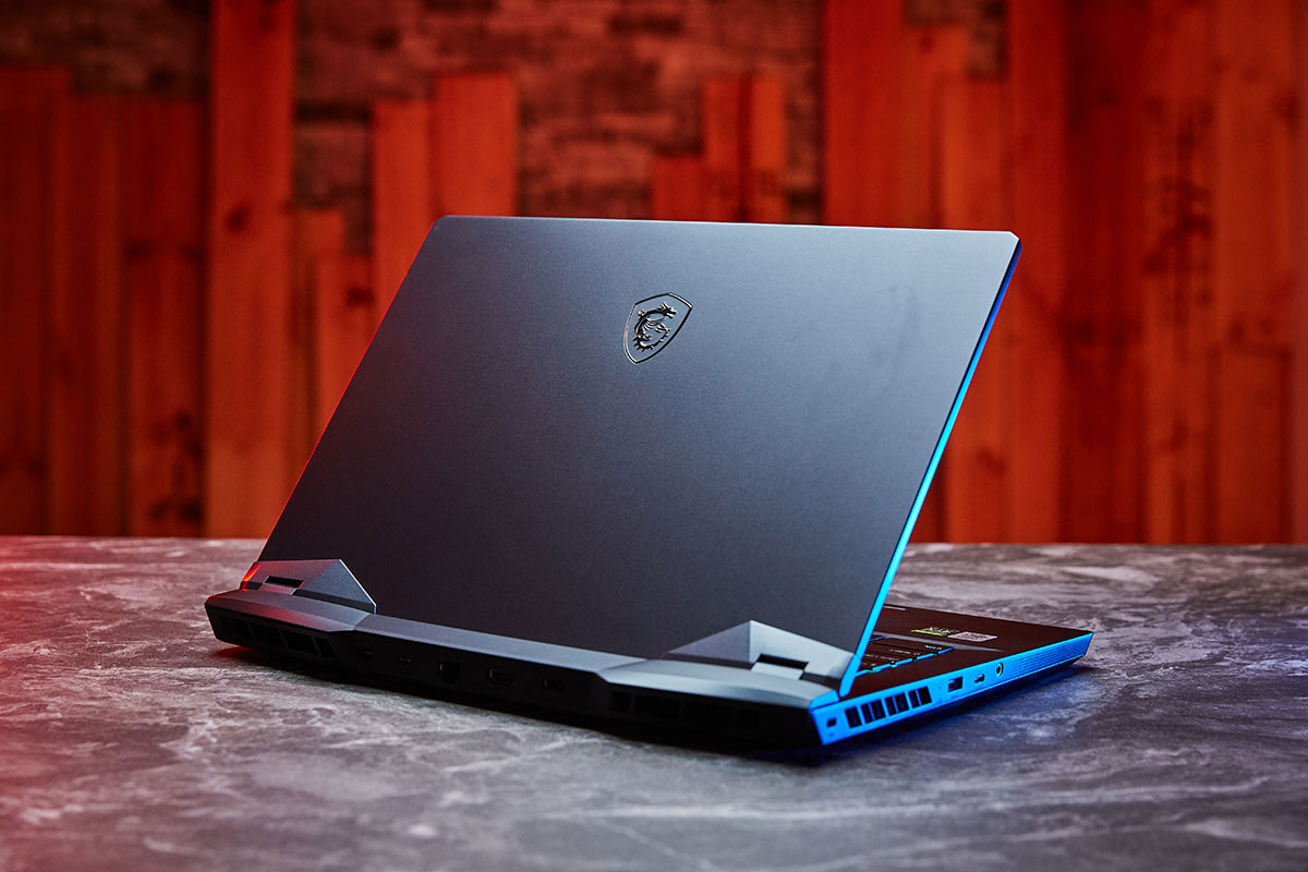 MSI GE66 全新的外觀設計讓人眼睛一亮,而內在的強悍規格更能全方位滿足電競玩家對於極致聲光效果的需求。