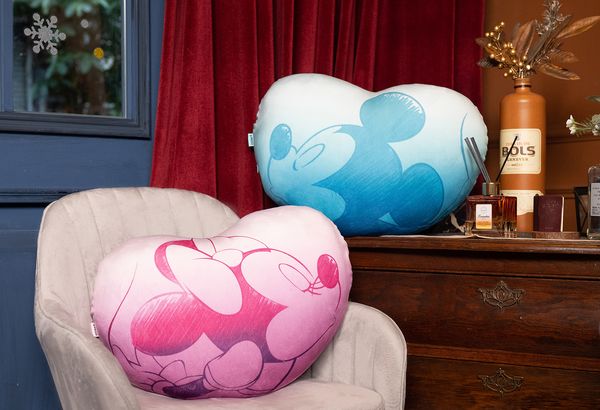 米奇米妮陪你溫暖過寒冬，OSIM X 迪士尼推愛心暖摩枕限量發售