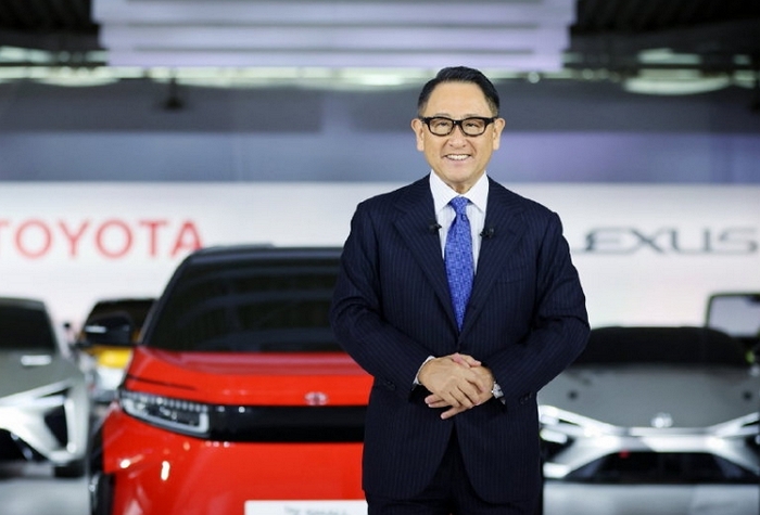 TOYOTA社長豐田章男談一次發佈16款電動車：我們生活在一個沒有標準案的時代