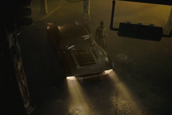 《蝙蝠俠》羅伯派汀森解析片蝙蝠裝、蝙蝠車