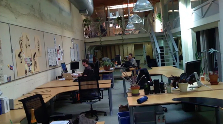 2008 年 3 月，加利福尼亞州舊金山南公園 164 號的 Twitter 辦公室。（比茲拍攝） 