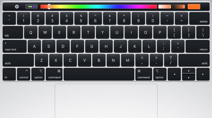 MacBook Pro 上的第一代 Touch Bar 計甚至沒有 ESC 按鍵｜Apple
