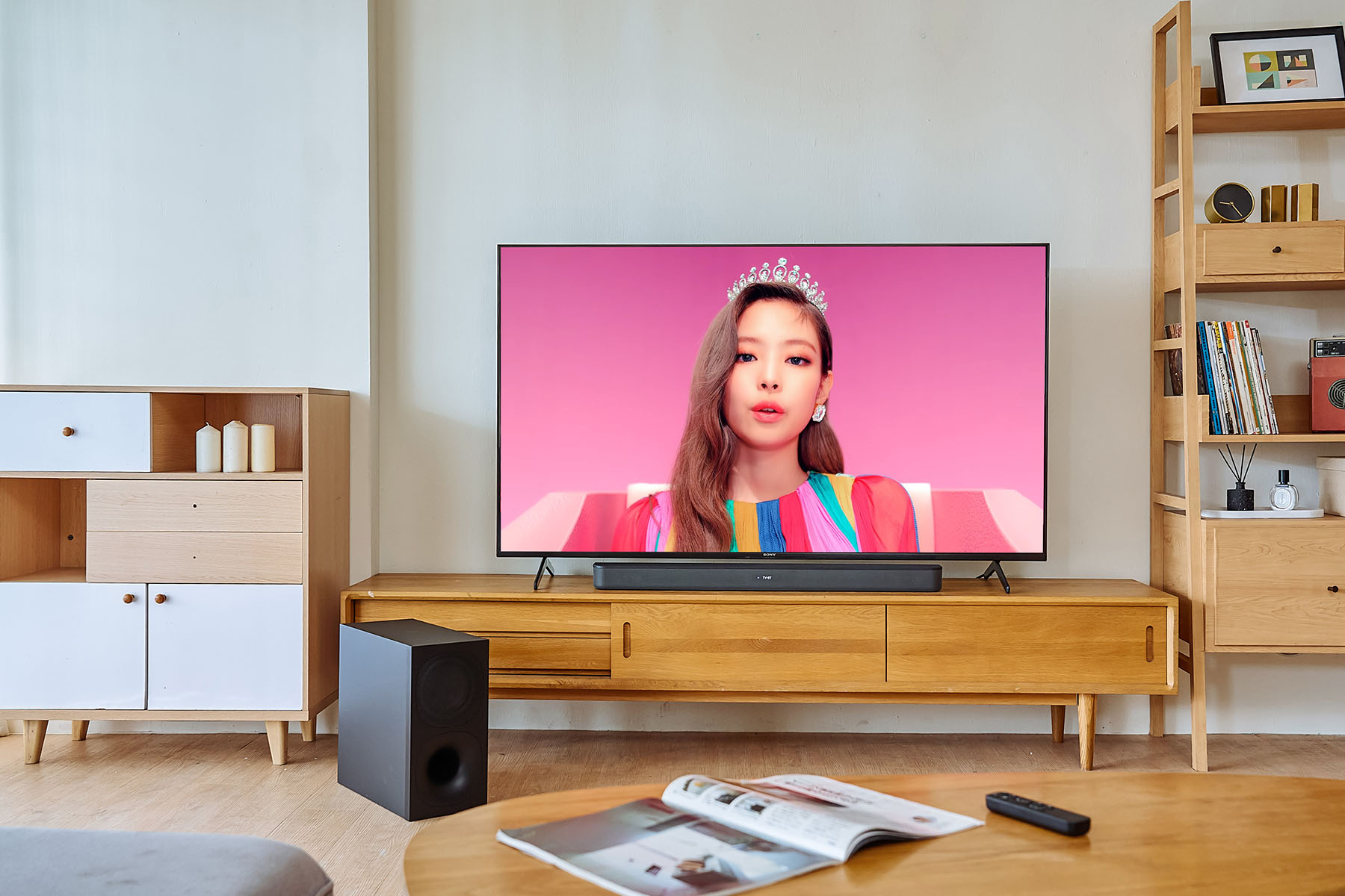 The epidemic situation in Taiwan has been rapidly heating up recently. Staying at home to enjoy audio-visual programs is one of the safety and epidemic prevention measures. Through theater-level surround sound, the movie-watching experience can be further enhanced.