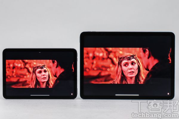 由於新款 iPad Air 及 iPad mini，除了螢幕尺寸不同外，螢幕規格大都相同，顯像效果上幾乎沒有差異，但要看影片時，還是大尺寸比較爽快。
