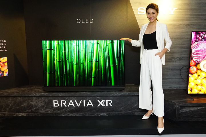 Sony BRAVIA XR A95K 採用了目前最新的 QD-OLED 面板技術，共推出 65 吋和 55 吋 2 種尺寸規格。