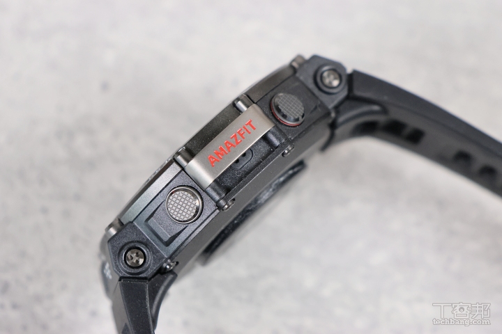 Amazfit T-Rex 2 軍規級智慧錶實測，可靠性高、續航力表現出色的智慧錶