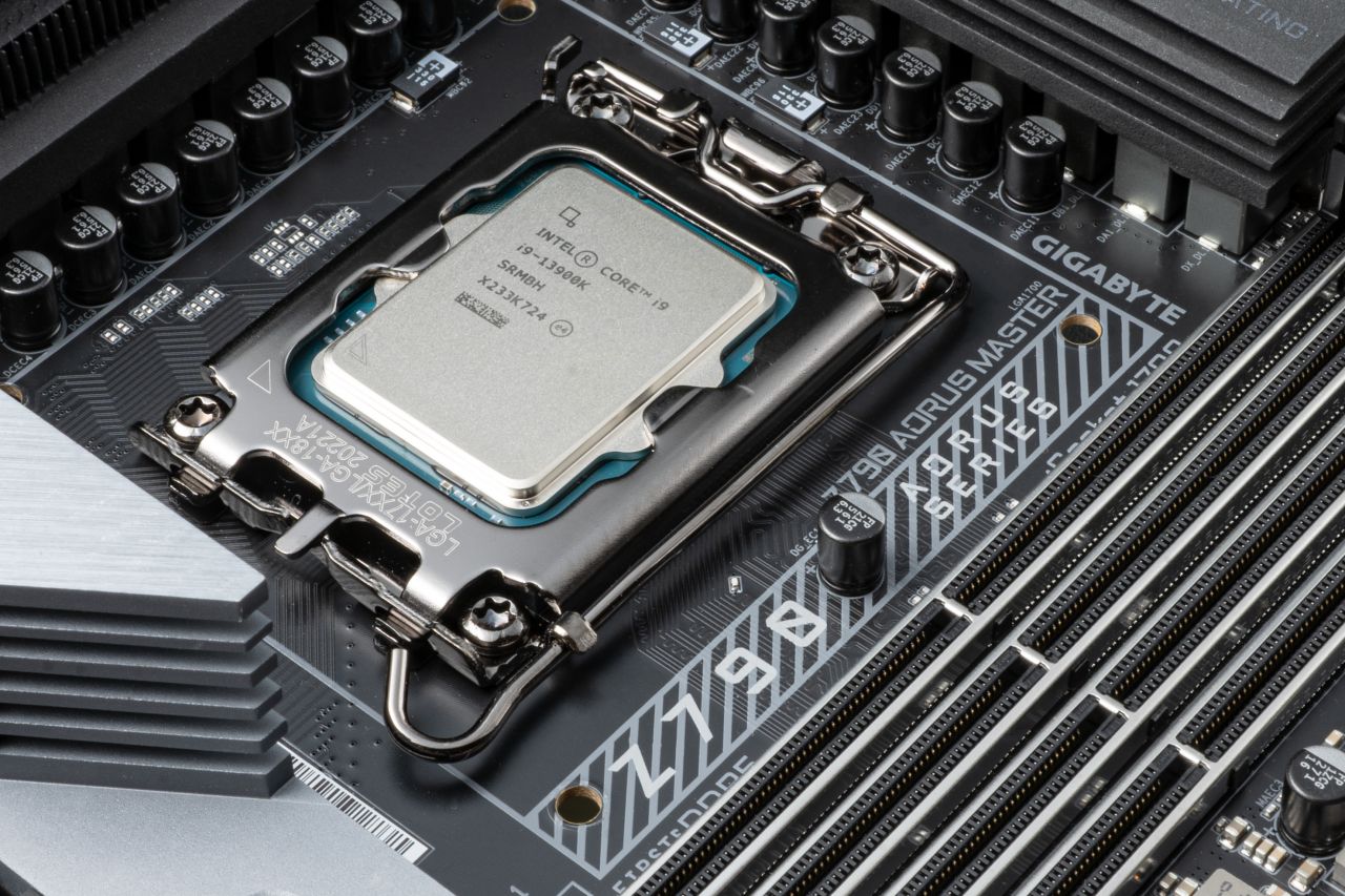 Intel Core i9-13900K 的好夥伴－GIGABYTE Z790 AORUS MASTER