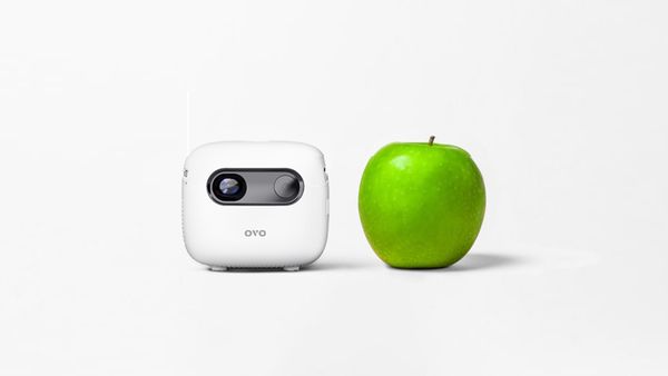 只有一顆蘋果大小，OVO發表年度新機「小蘋果」智慧投影機U1