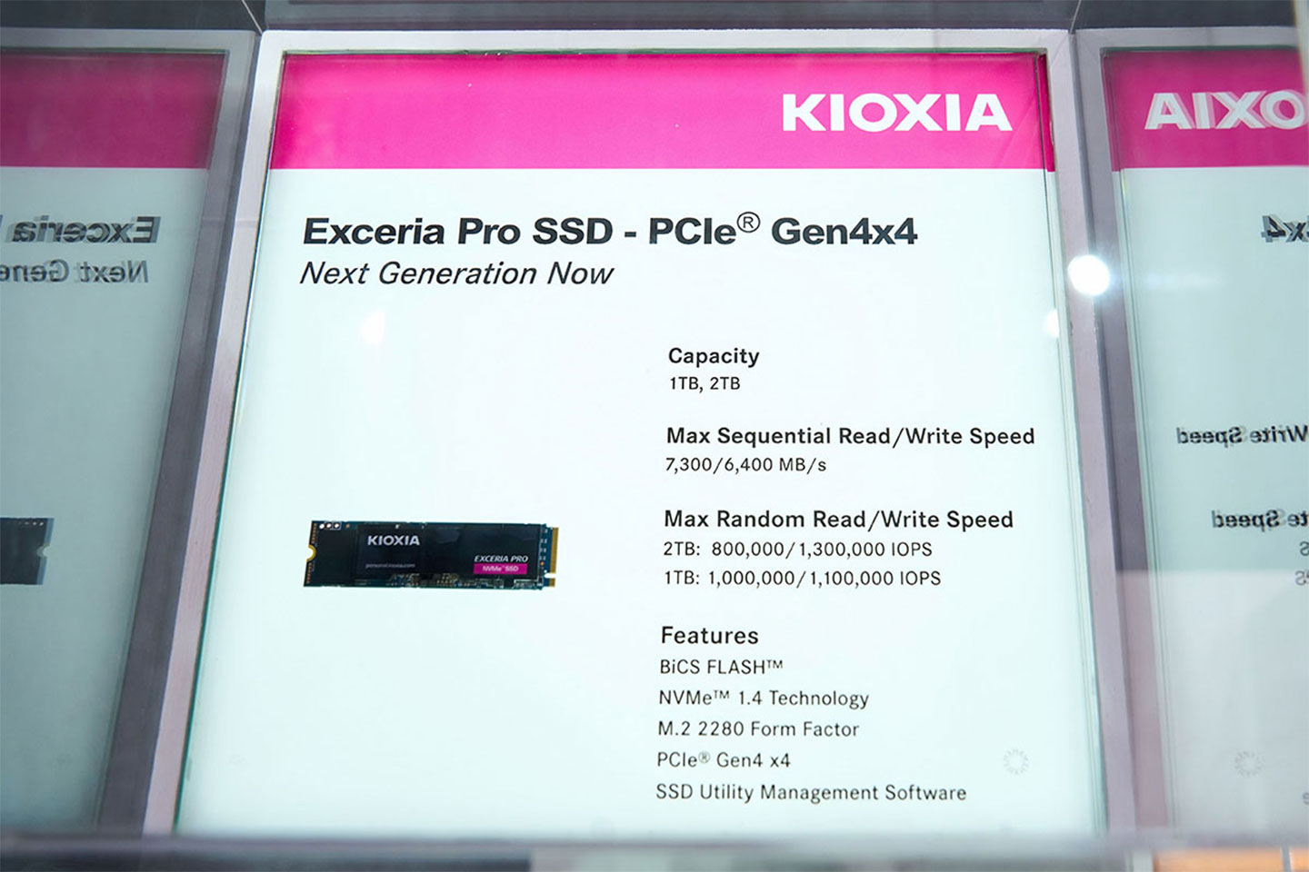  EXCERIA PRO 是主打高效能的 PCIe Gen4 SSD，循序讀取最高可達 7,300 MB/s，循序寫入最高可達 6,400 MB/s，整體效能表現堪稱同級產品數一數二。