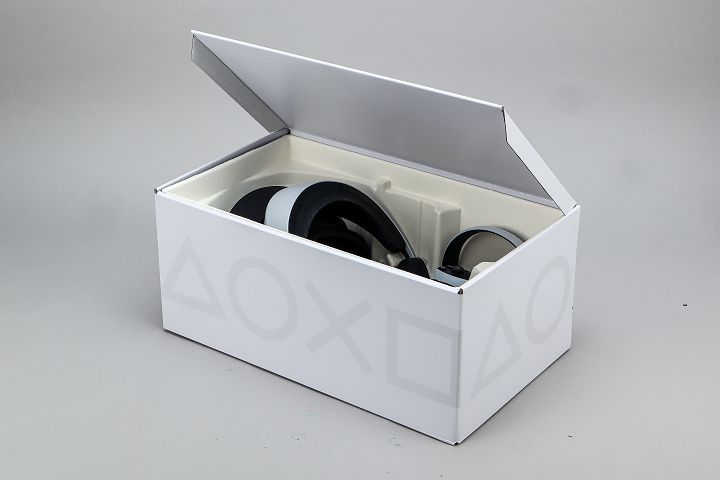 PS VR2 內裝的盒不要直接丟棄，可以作為平時的收納箱使用。
