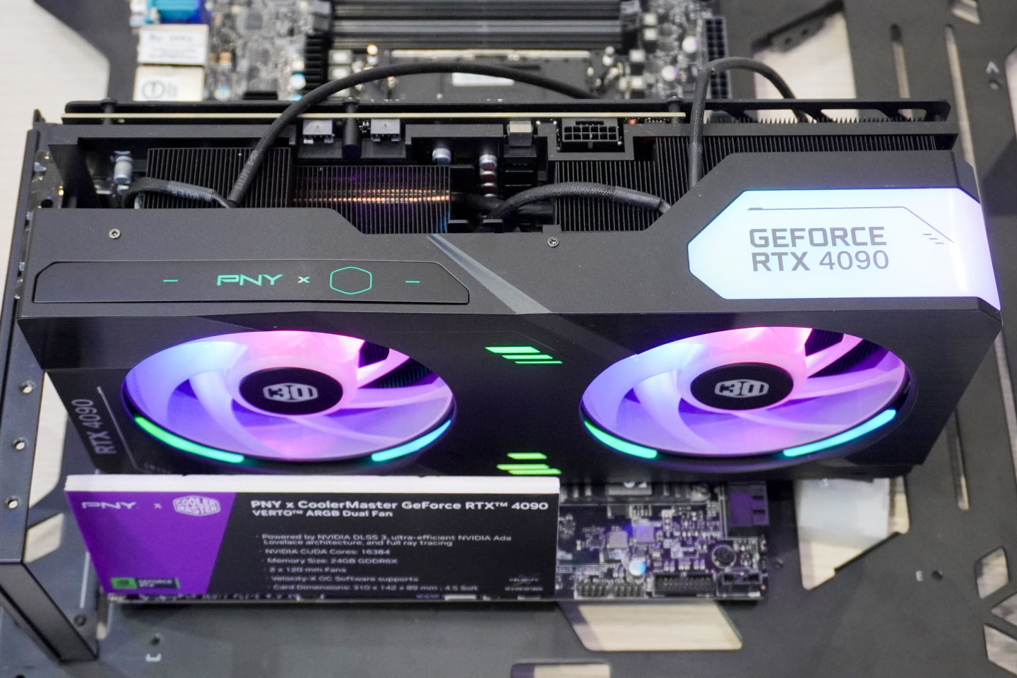 【COMPUTEX  2023】PNY推出多款小尺寸RTX 40系列顯示卡、Cooler Master合作RTX 4090，還有RGB燈光主動式固態硬碟散熱器
