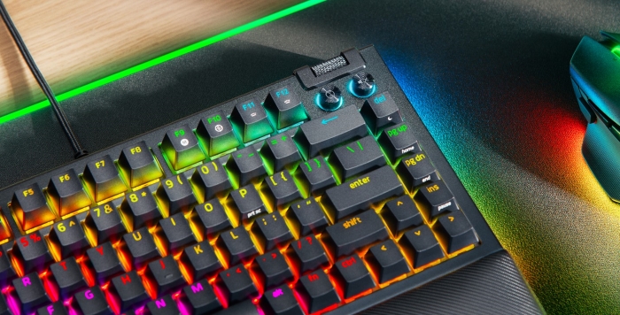 RAZER發表BlackWidow V4 75%，載第 3 代觸感機械橘軸、可自訂遊戲鍵盤的巔峰之作