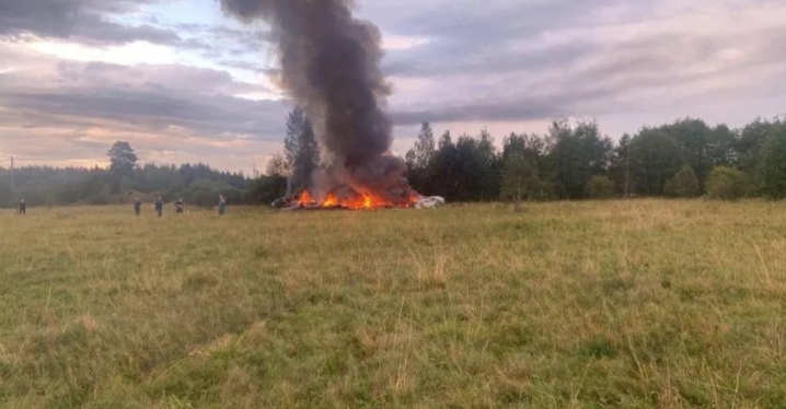 一私人飛機在俄羅斯境內墜毀，瓦格納首腦普里格津被列在乘機名單上